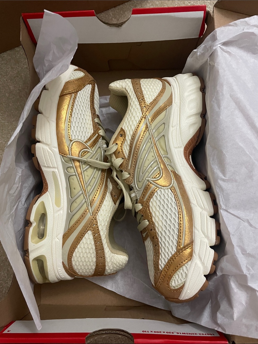 Women's Nike Air Max Moto 2K Casual Women's Shoes Size 7 NEW NWT - Picture 10 of 10